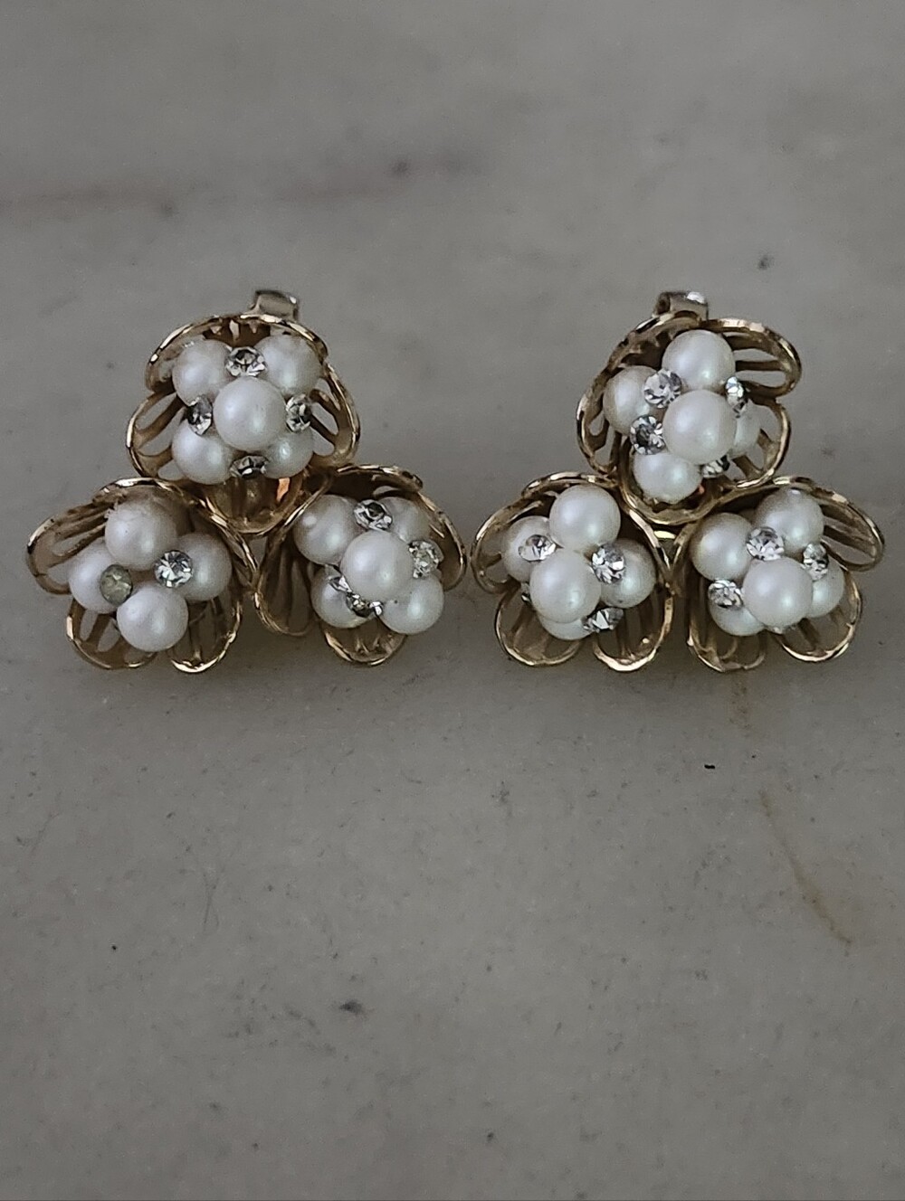 Classic Faux Pearl Cluster Gold-Tone Clip On Earrings - Vintage